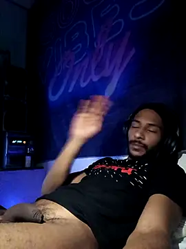 Онлайн чат XXX Mikaaa97