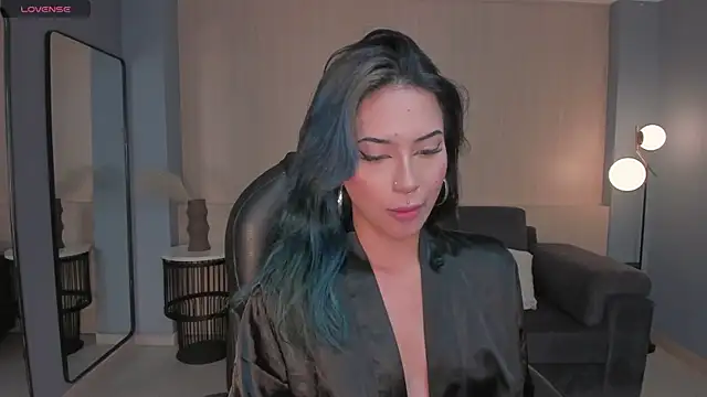 Онлайн чат XXX KayraLanne