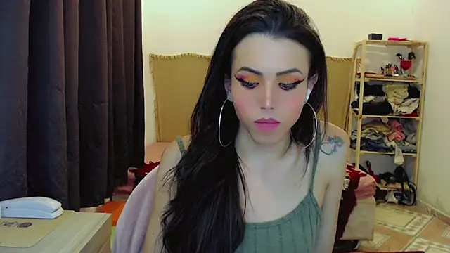 Sophie_Fantasys Chat XXX in diretta