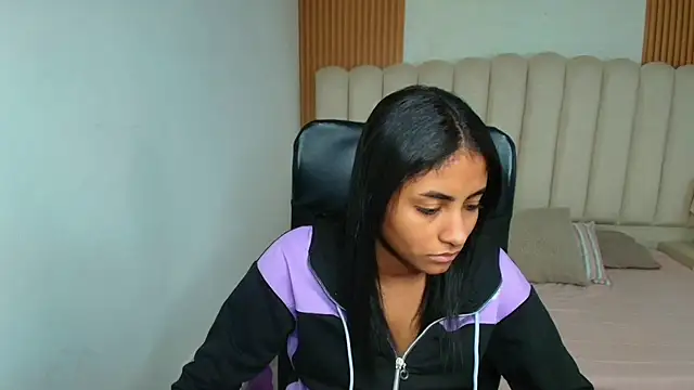 Chat +18 de shaneelle ao vivo