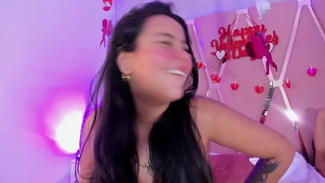 Emily_Black1 Chat XXX live