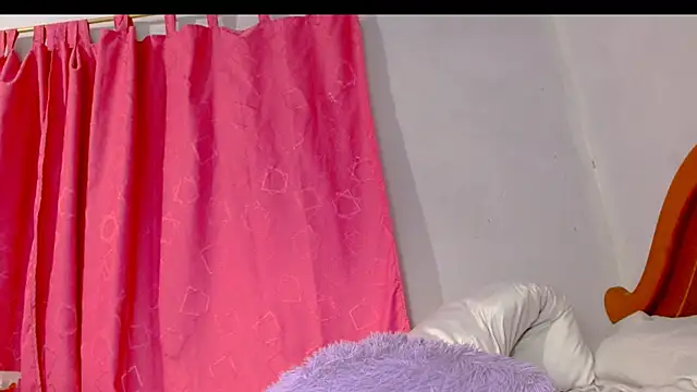 kataleyabarbara21's Live XXX Chat