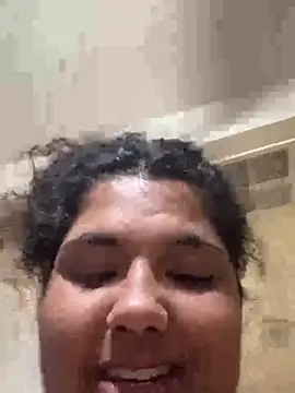 1n0nlythroat 现场XXX聊天