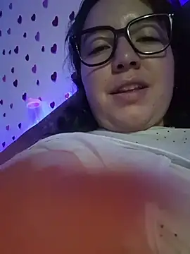 annyaparis: онлайн-секс-чат