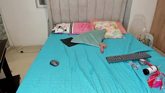 Inaya_Khalifa Live XXX-chat