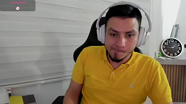 Chat +18 de Rick_Adams ao vivo