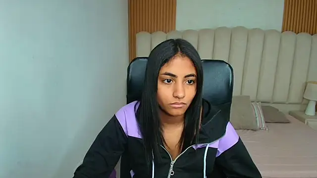 Chat +18 de shaneelle ao vivo