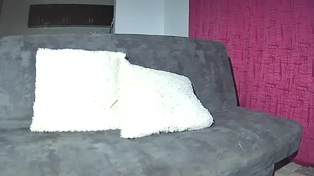 IsaXander743: онлайн-секс-чат