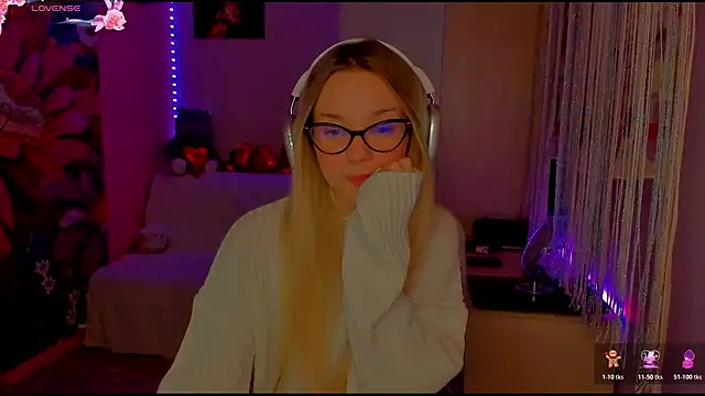 LilKittyX: онлайн-секс-чат