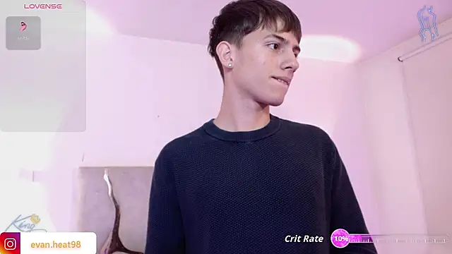 Czat XXX na żywo – EVAN_TAY