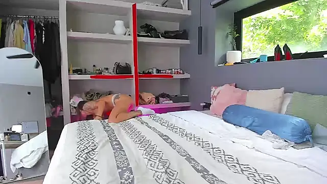 holy_khloe Live XXX-chat