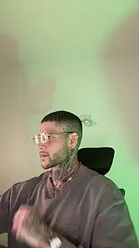 Czat XXX na żywo – _jamesleandros1