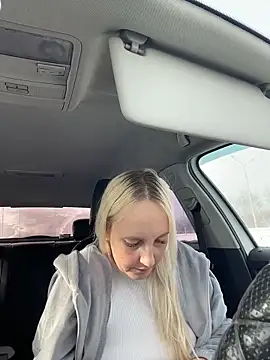 XXX chat uživo modela MerlinDave