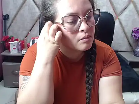 Sarah_Boobs_のライブXXXチャット