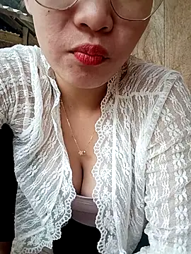 Eye-squirt Show Webcam