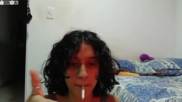 Chat +18 de AlinaWoolf_ ao vivo