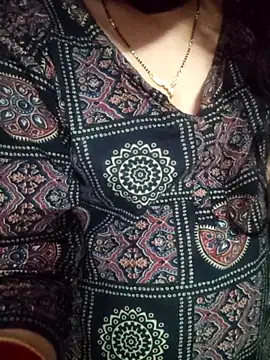 Saishaan Live XXX chat