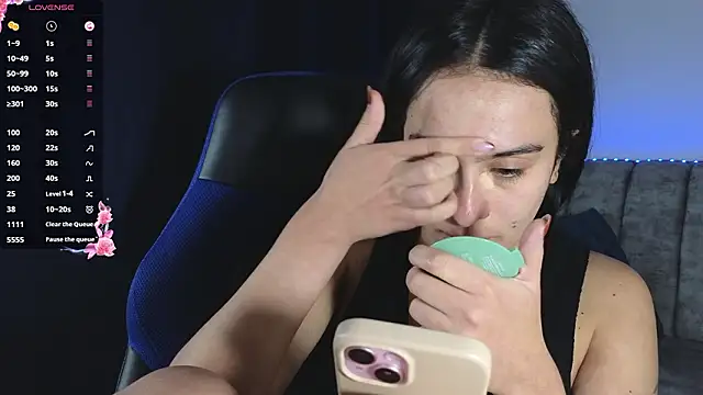 ZaraDames_ Chat XXX in diretta