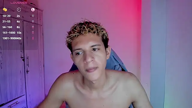 Вебкам-шоу tylernova