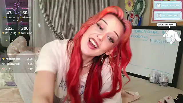 itscleomoon's Webcam Show
