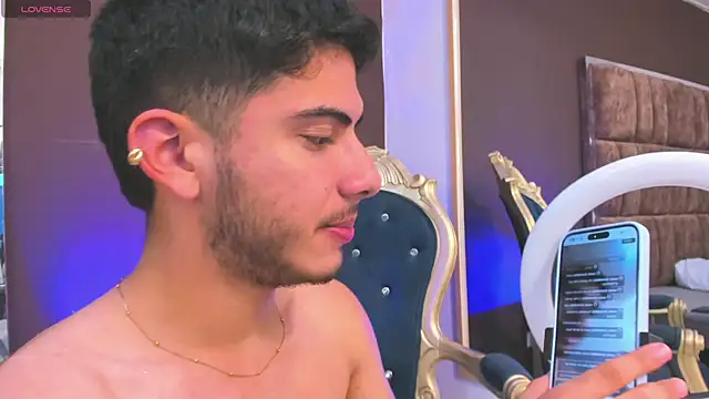 Apolo_Gray live XXX chat