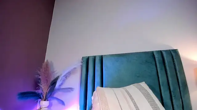 NoraDasilva's Live XXX Chat