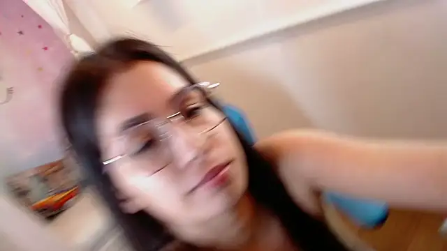 Natasha_Ferrec Obrolan Langsung XXX