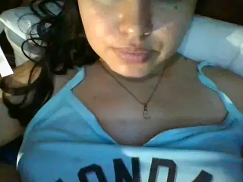 _Romilly_'s Live XXX Chat