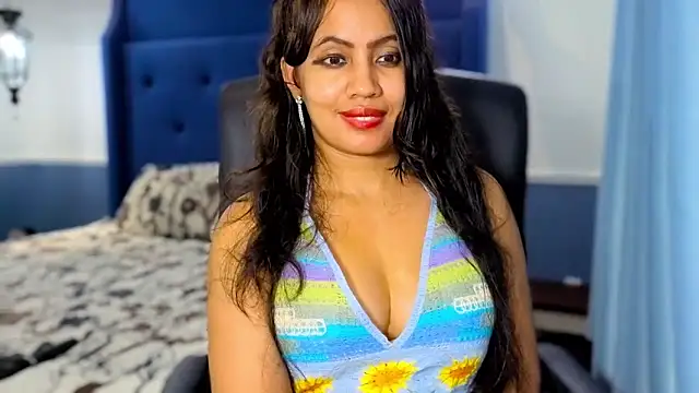 FannyXhot Adlı Modelin Canlı XXX Sohbeti