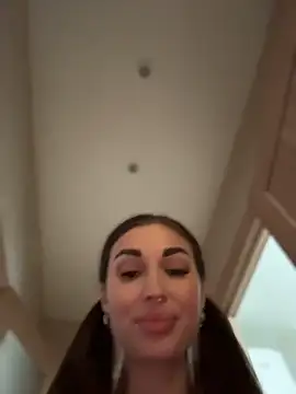 Živý XXX chat Charming_Ritta