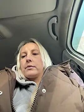 MerlinDaven Live XXX chat