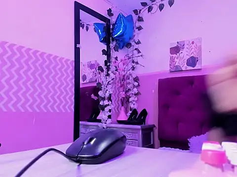 LorraineMarie Live XXX-Chat