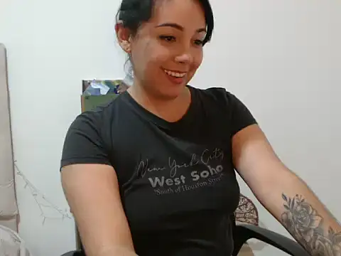 XXX chat uživo modela camii_7