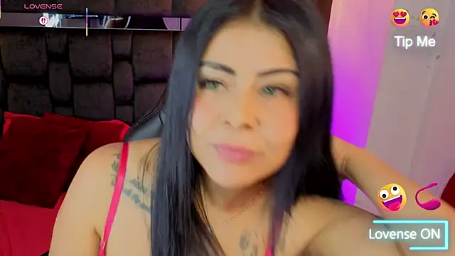 Aniajoness_ Adlı Modelin Canlı XXX Sohbeti