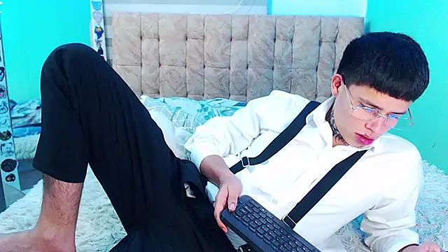 _justinmoon2 Adlı Modelin Canlı XXX Sohbeti