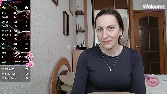 Yevgeshka-Milashka's Live XXX Chat