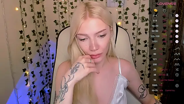AnyaTaylor_'s Live XXX Chat