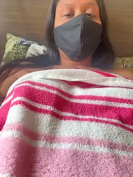 Webkamerová show indianshycouple