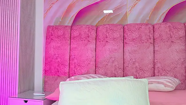 Chat XXX ao vivo de emmacurvy