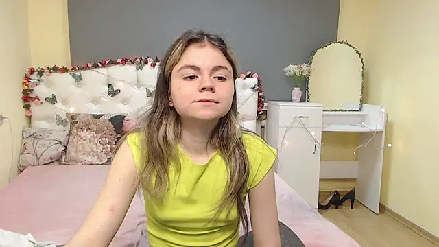 TinaRedly ওয়েবক্যাম শো