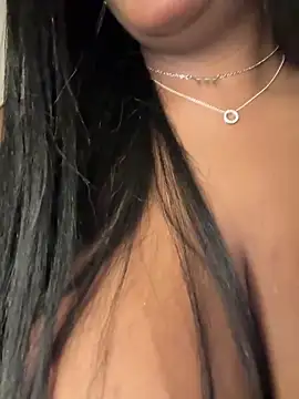 Chat +18 de lynn777_ ao vivo