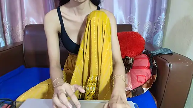 Sreya_'s Live XXX Chat