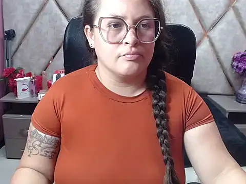 Sarah_Boobs_: απευθείας συνομιλία ΧΧΧ