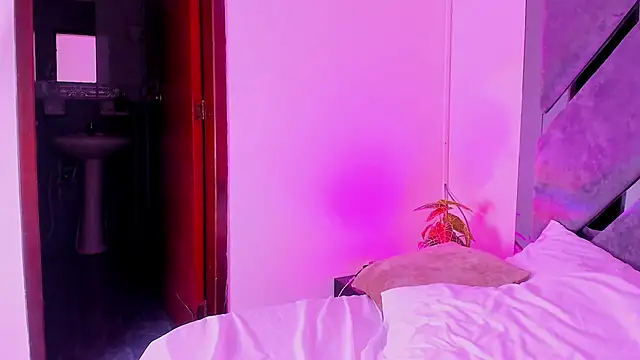 Chat +18 de luciagray1 ao vivo