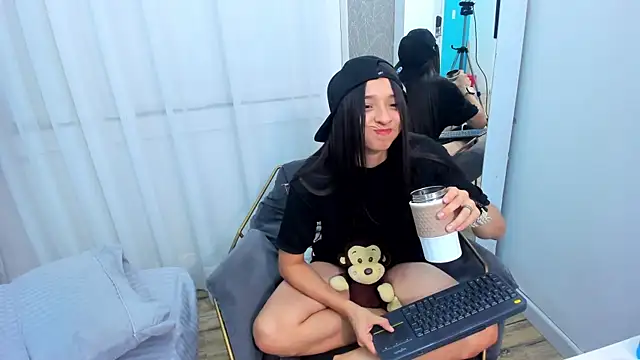 ViictoriiaSaenz 라이브 XXX 채팅