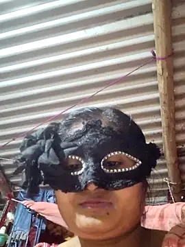 Pokazy przed kamerką – Sexy-sheela