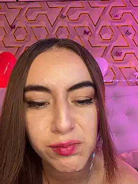 MelanyyJhonson15 即時 XXX 聊天