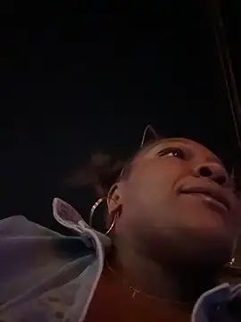 TilaTotti লাইভ XXX চ্যাট