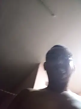 Andresguz35's Live XXX Chat