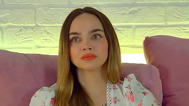 AnitaVenture: онлайн-секс-чат